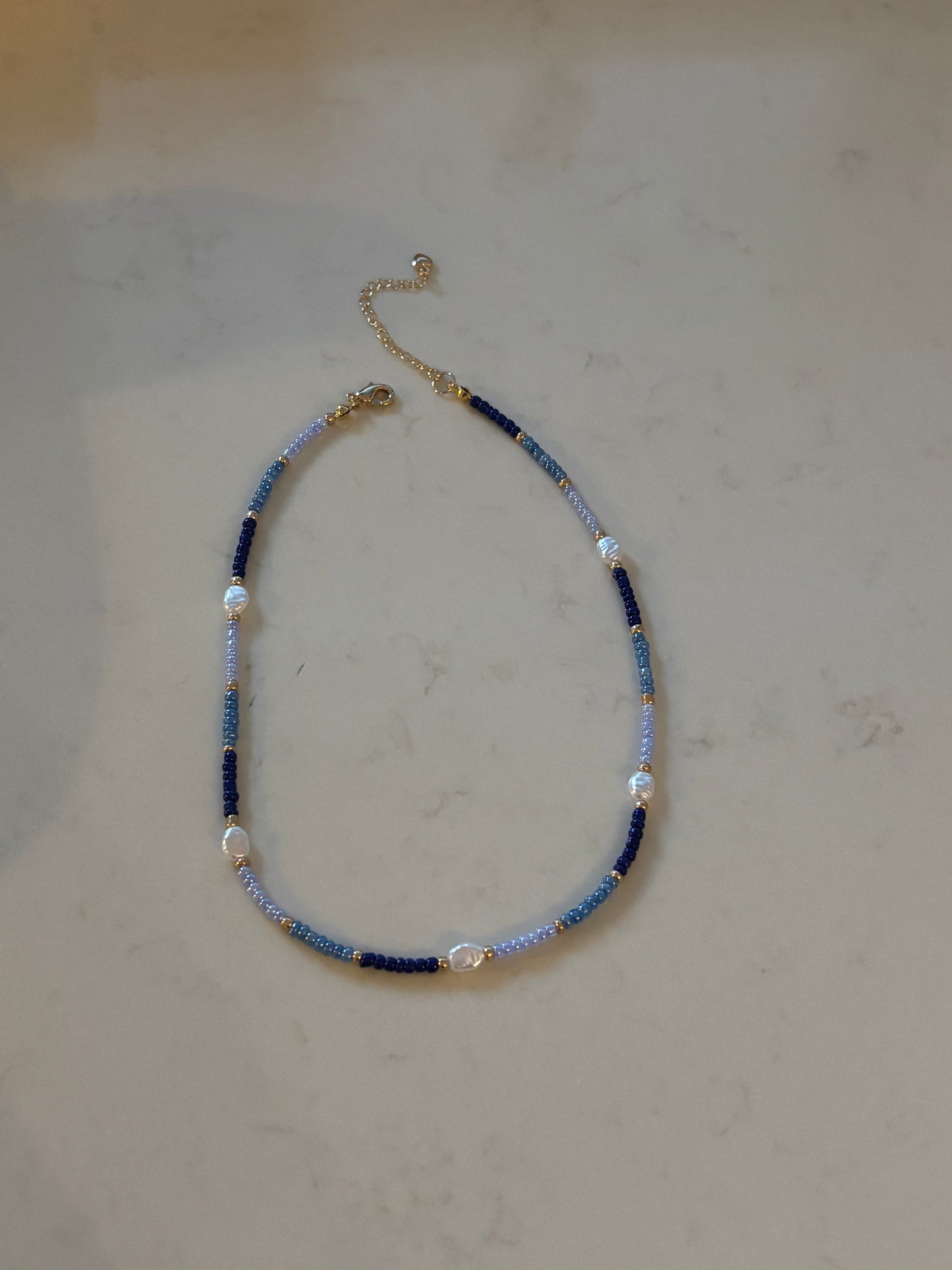 Blauwe ketting