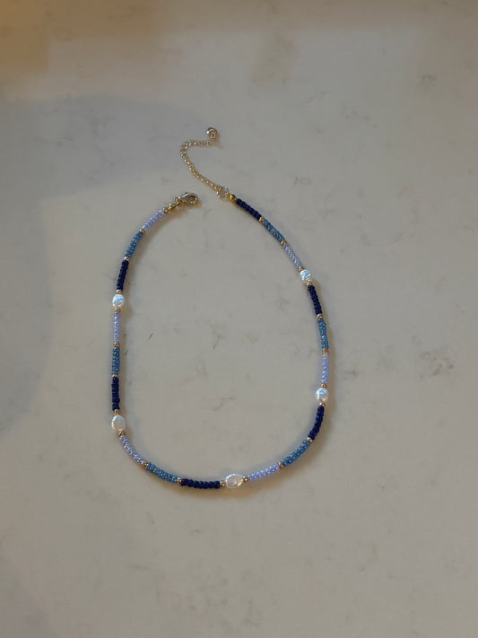 Blauwe ketting